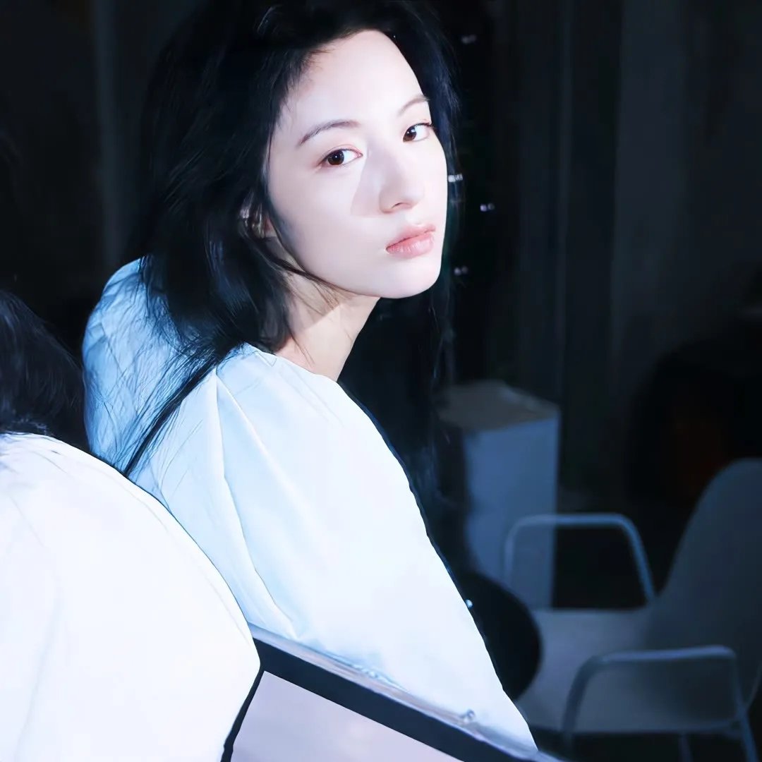 早上下班的女人